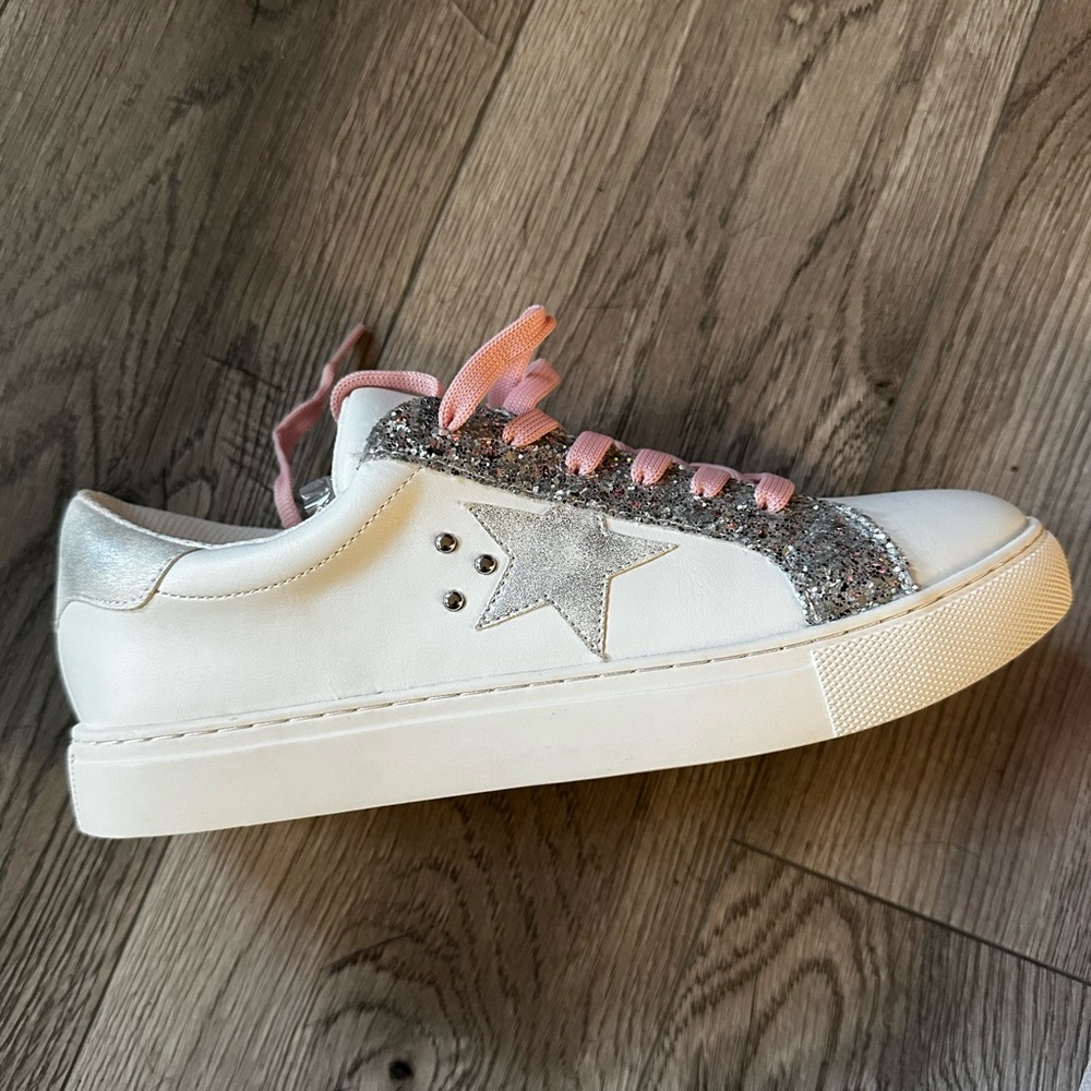 Hey Girl by Corkys Sparkly sneakers